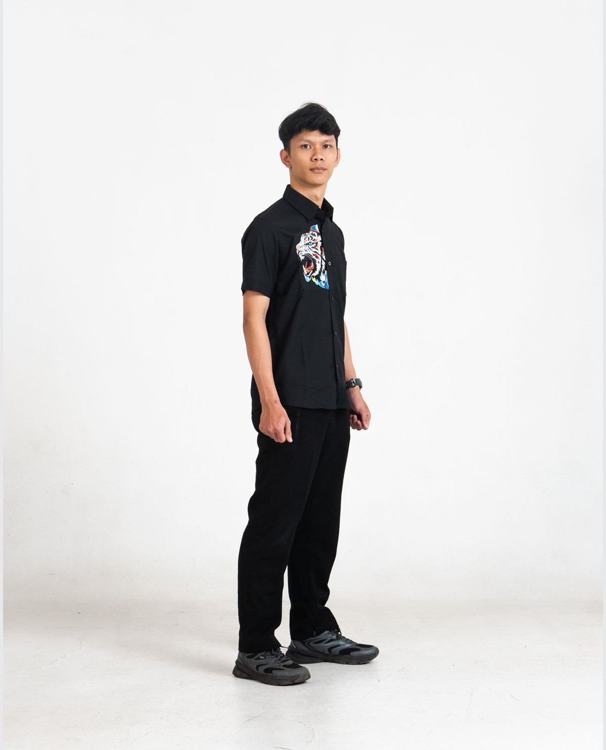 Kemeja Formal Motif Harimau