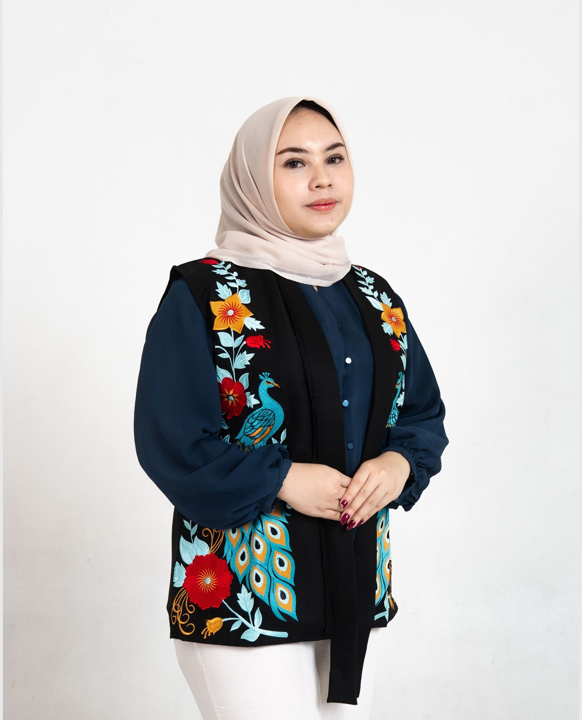 Model Outer Motif Merak 02
