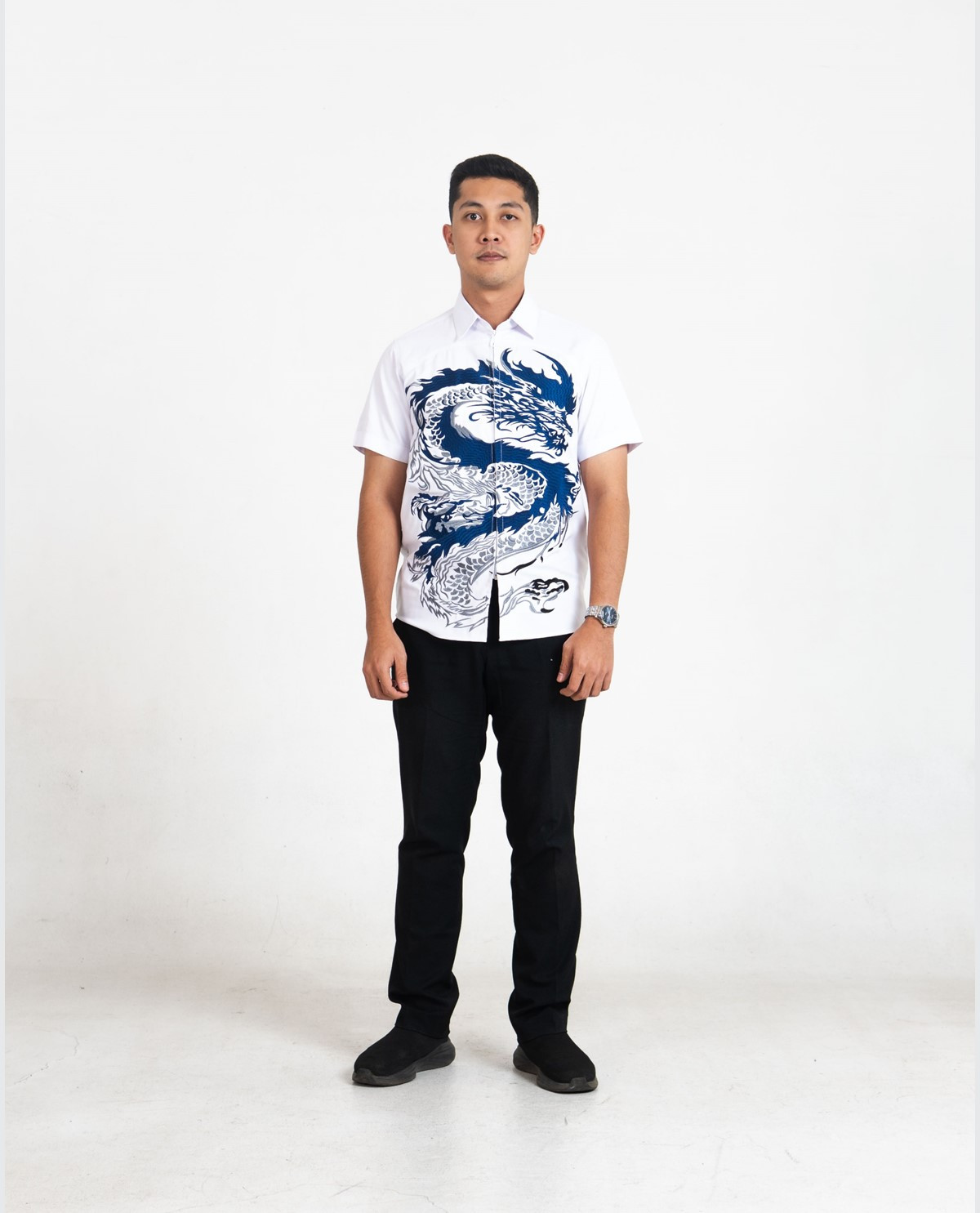 Kemeja Motif Naga