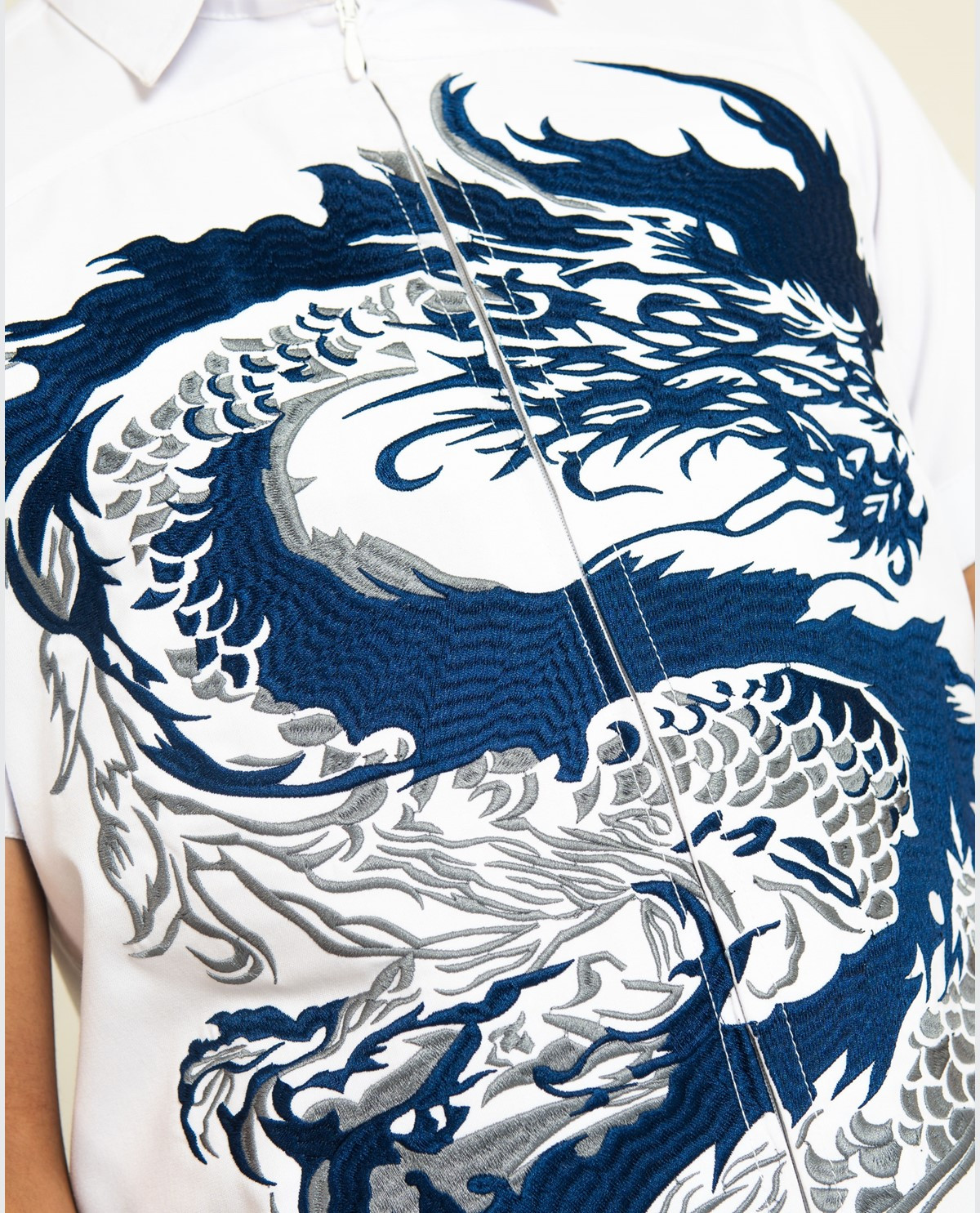 Kemeja Motif Naga
