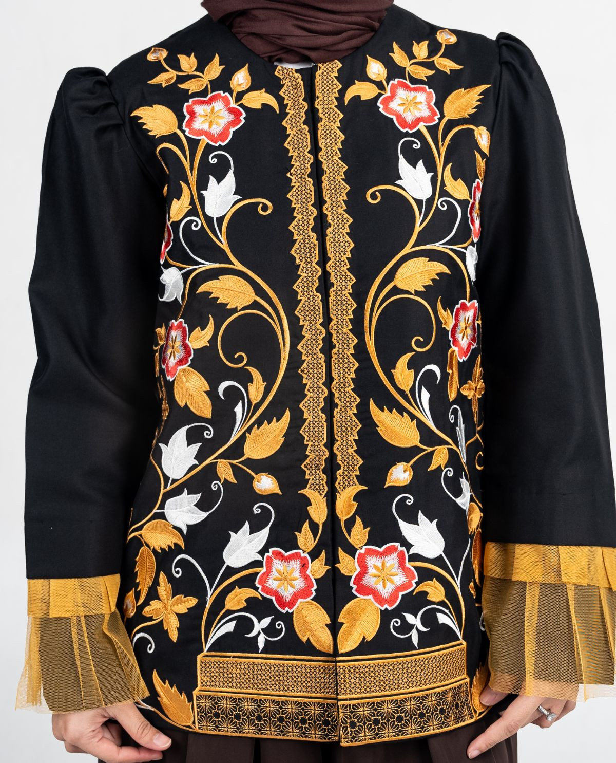 Outer Hitam Lengan Panjang Floral Umbul-umbul