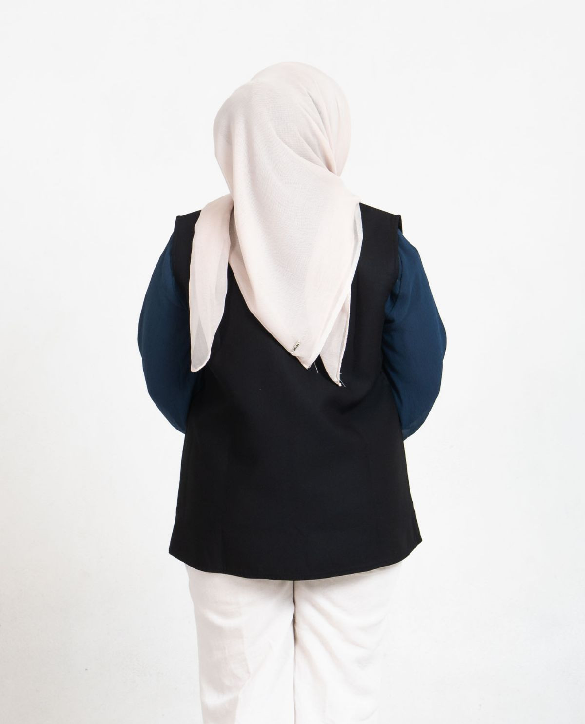 Outer Hitam Kakatua