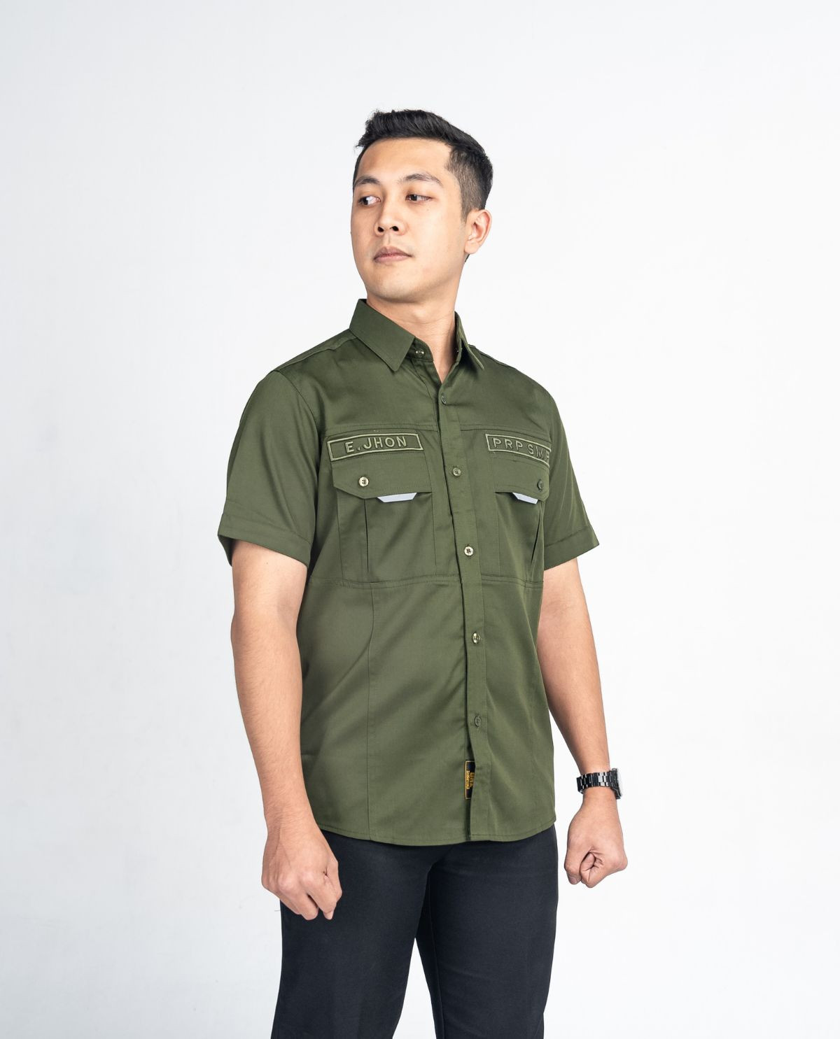 Kemeja Lengan Pendek