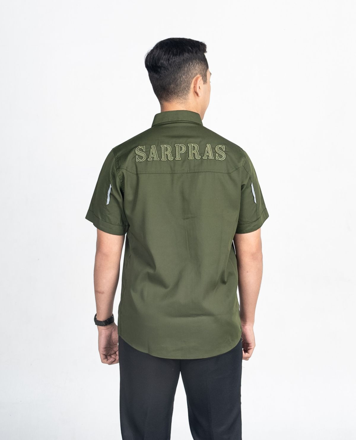 Kemeja Lengan Pendek