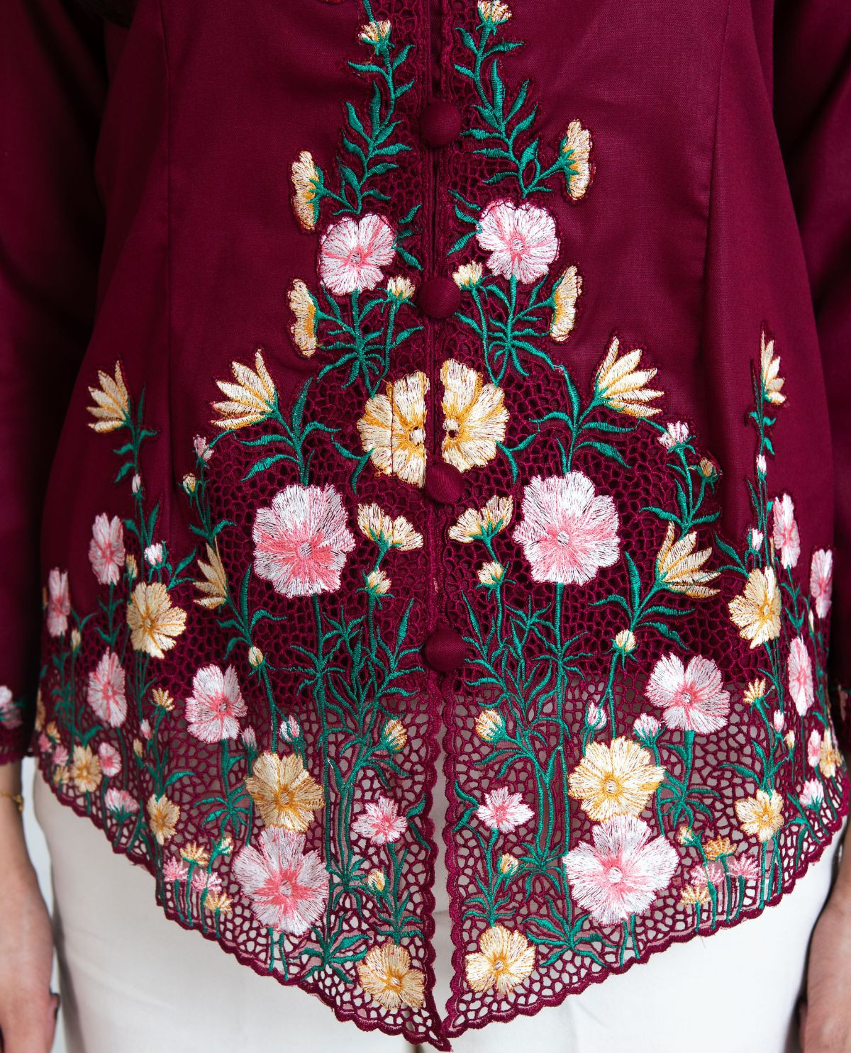Kebaya Floral Lengan Panjang Maroon